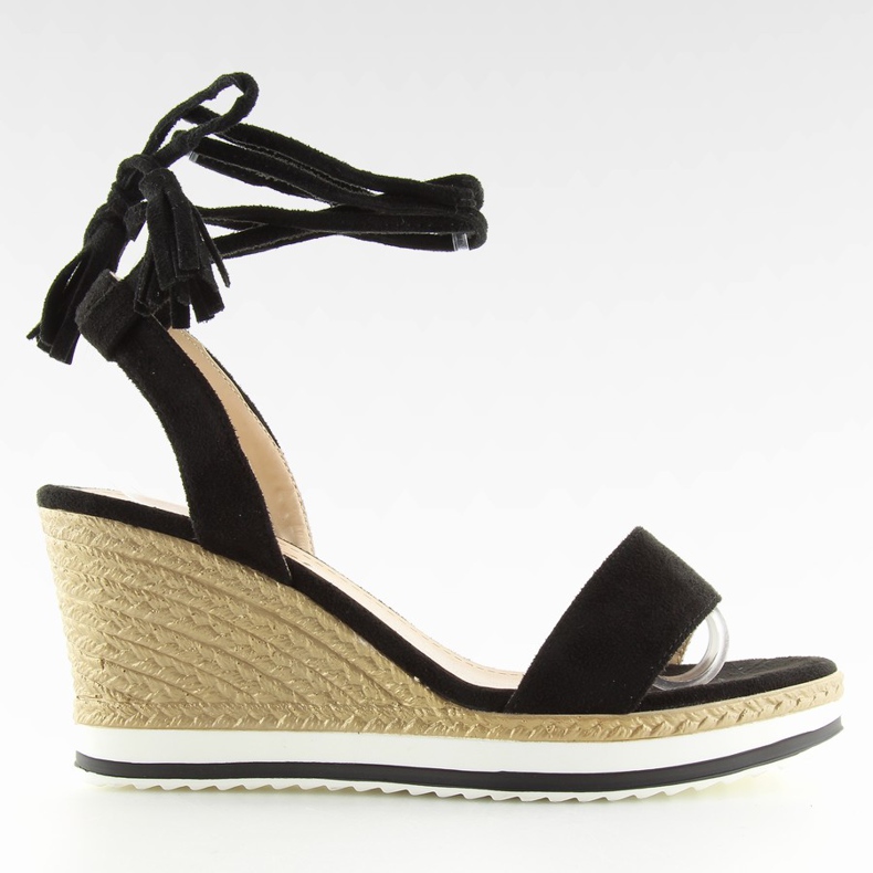 Mustat sandaalit mustalla kiilalla JH630 musta