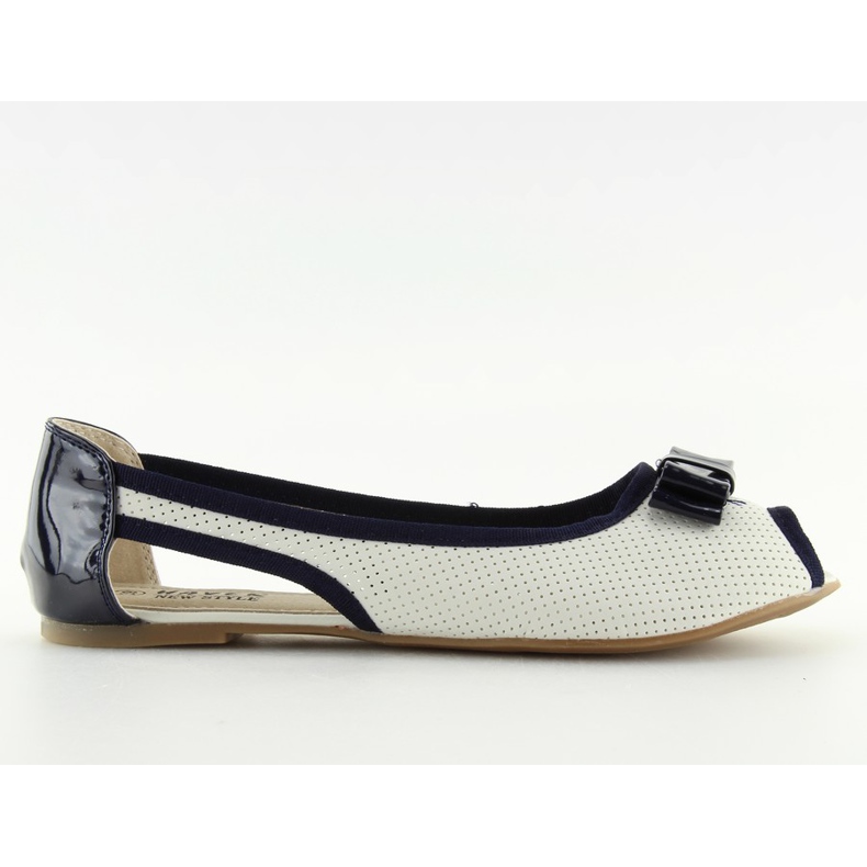 Avovarvas valkoiset ballerinat D314 WHITE / NAVY valkoinen