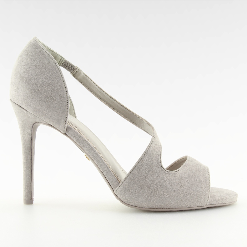 Pumput näkyvät epäsymmetrisen harmaa C90 harmaa