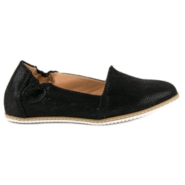 Filippo Musta ballerina kuviolla