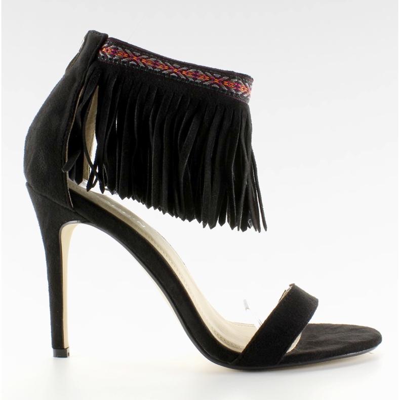 Etnisen kuvion sandaalit hapsuilla GD-16-5247 Musta