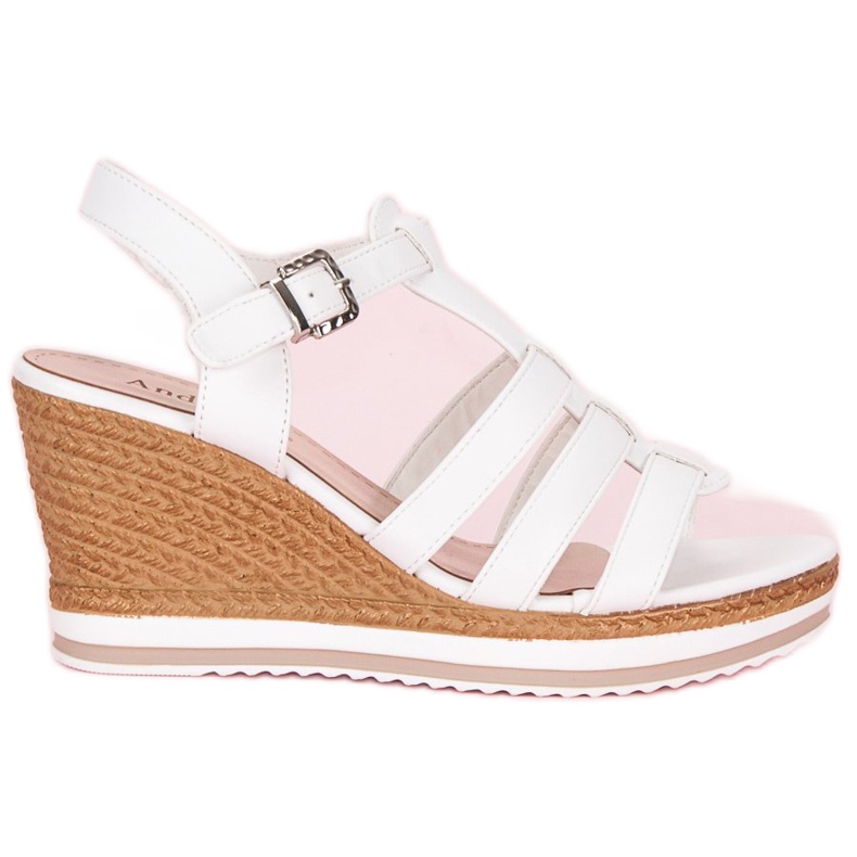 Valkoiset kiila sandaalit valkoinen