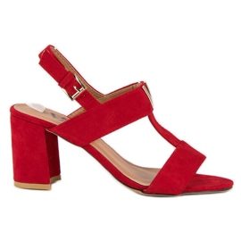 Naisten sandaalit pylväässä punainen