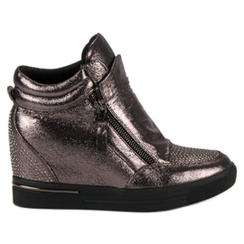 Tyylikkäät lenkkarit, lenkkarit monivärinen