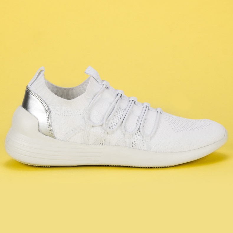 Kylie Slip-On tekstiiliurheilukengät valkoinen