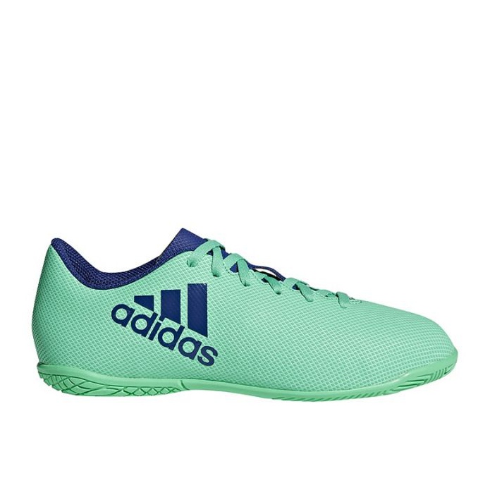 Adidas X Tango 17.4 jalkapallokengissä vihreä
