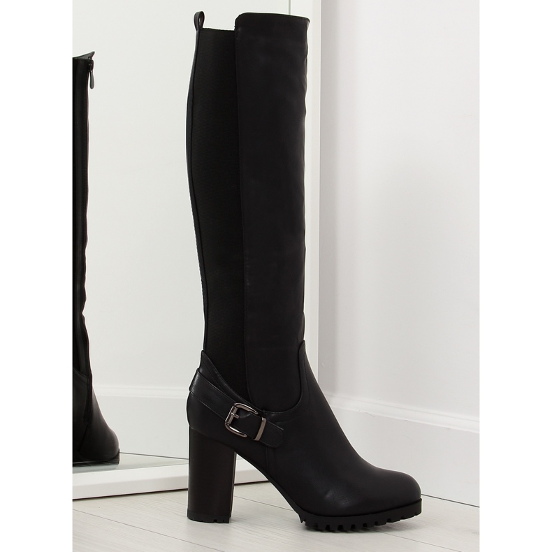 Musta korkokengät BM16 Musta