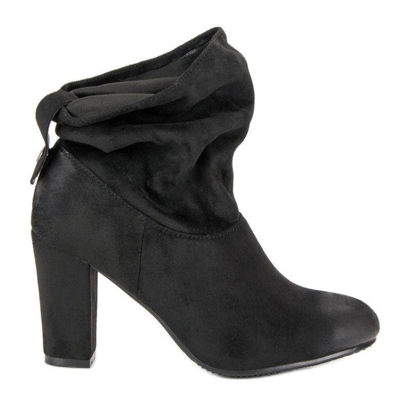 Mokkanahka VINCEZA -pylväässä musta