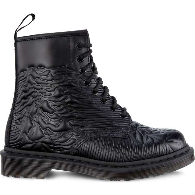 Dr. Martens 1460 Unknown Pleasures Musta Tuntematon Tasainen