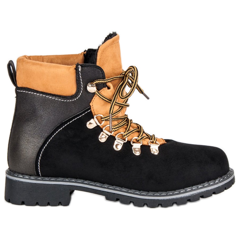 Mustat naisten ansastajat