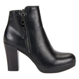 Klassiset saappaat vinceza -postissa musta