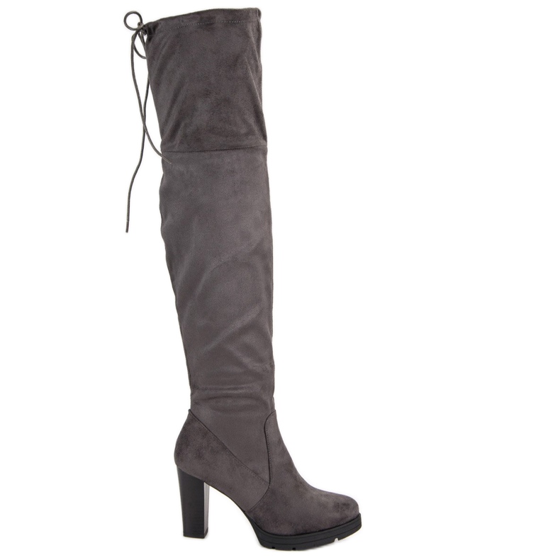 Seastar Harmaat muskettisoturit postauksessa