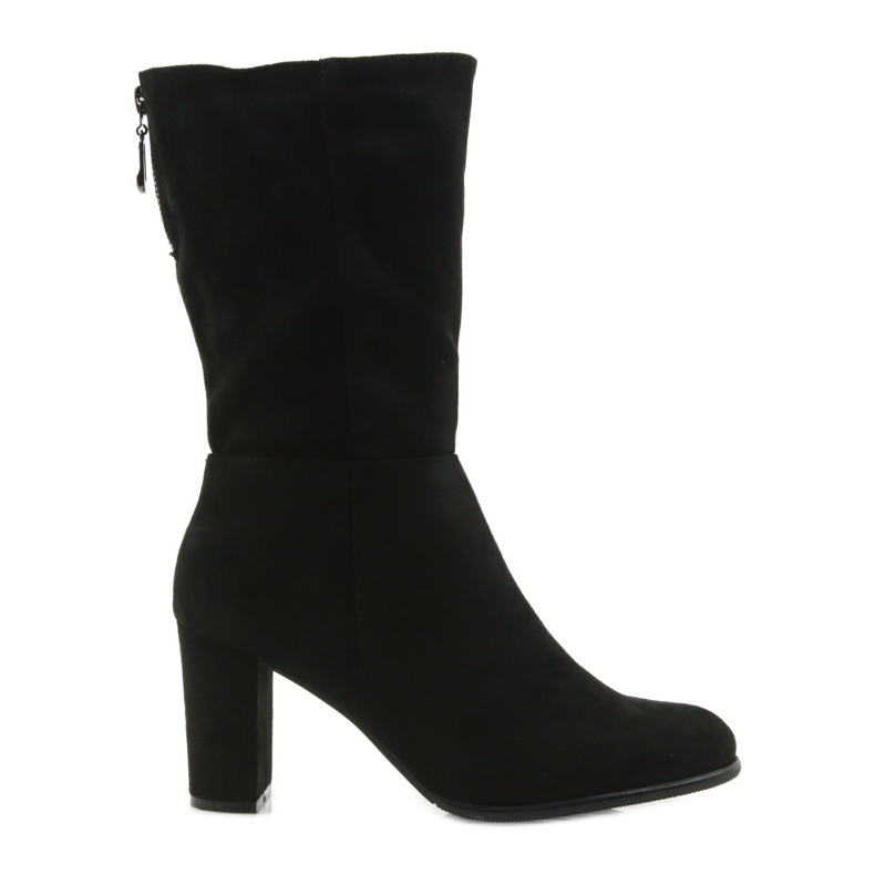 Mustat saappaat, mustat Sergio leone