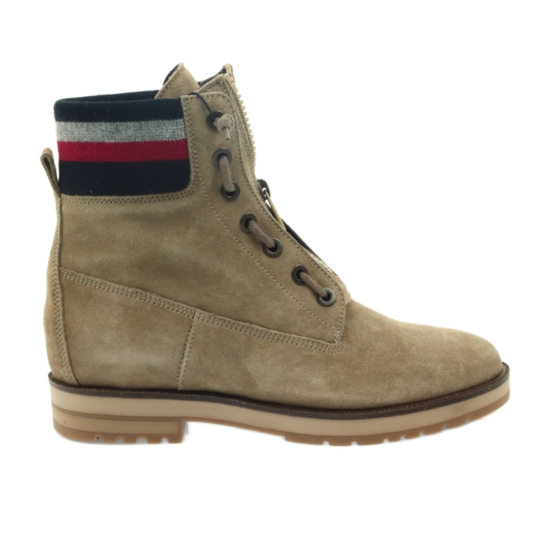 Tommy Hilfiger West 9B 102 ruskea