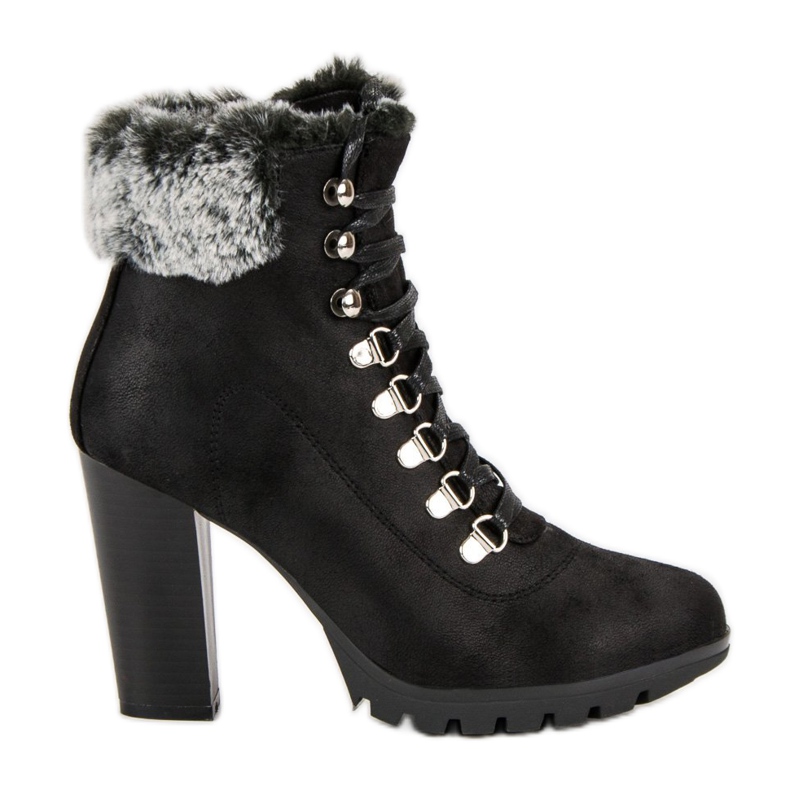 Cm Paris Pitsitossut postissa musta