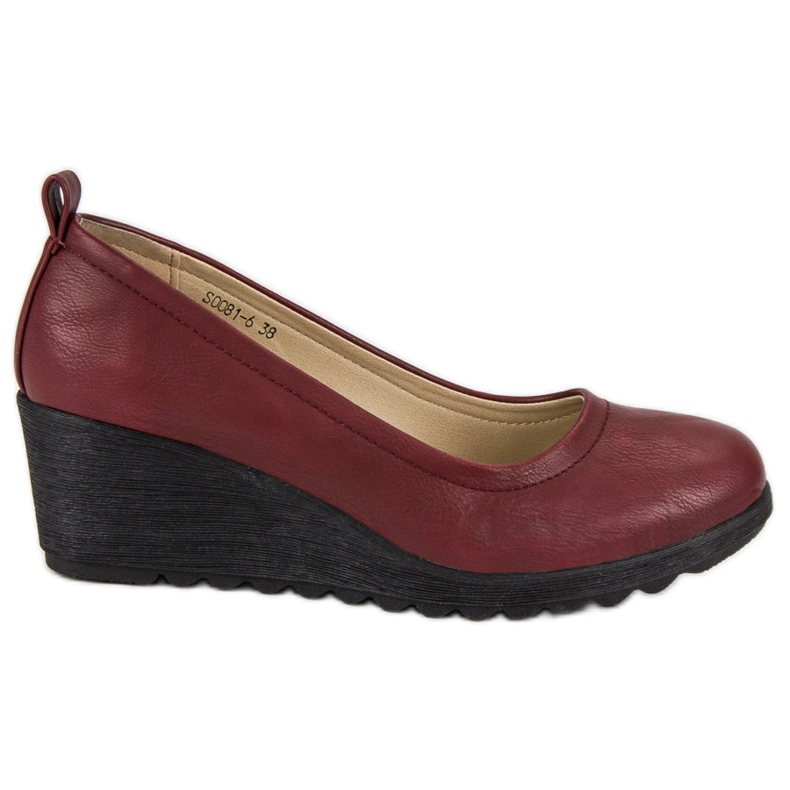 J. Star Punaiset pumput kiilassa punainen