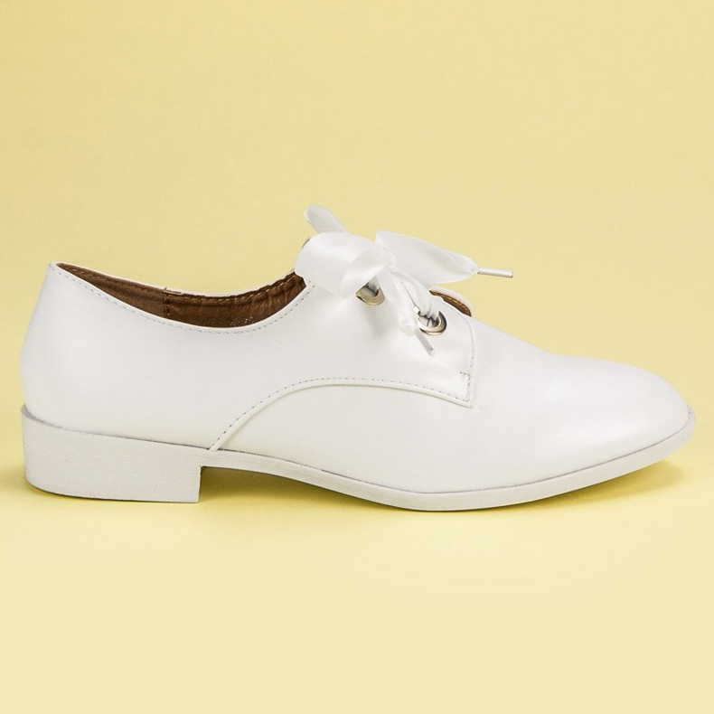 Tina&Co Sidottuja veljeksiä valkoinen