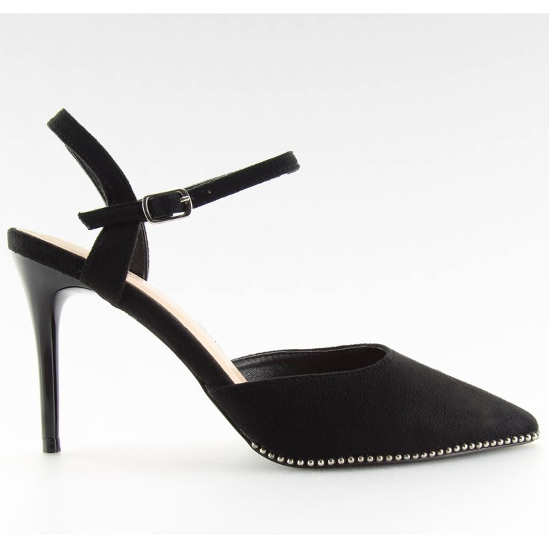 Sandaalit mustalla kantalla J1126-1 Musta