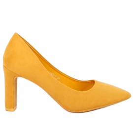 Pumput keltaisella pylväällä LE056P Keltainen