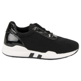 Muodikkaat urheilukengät musta