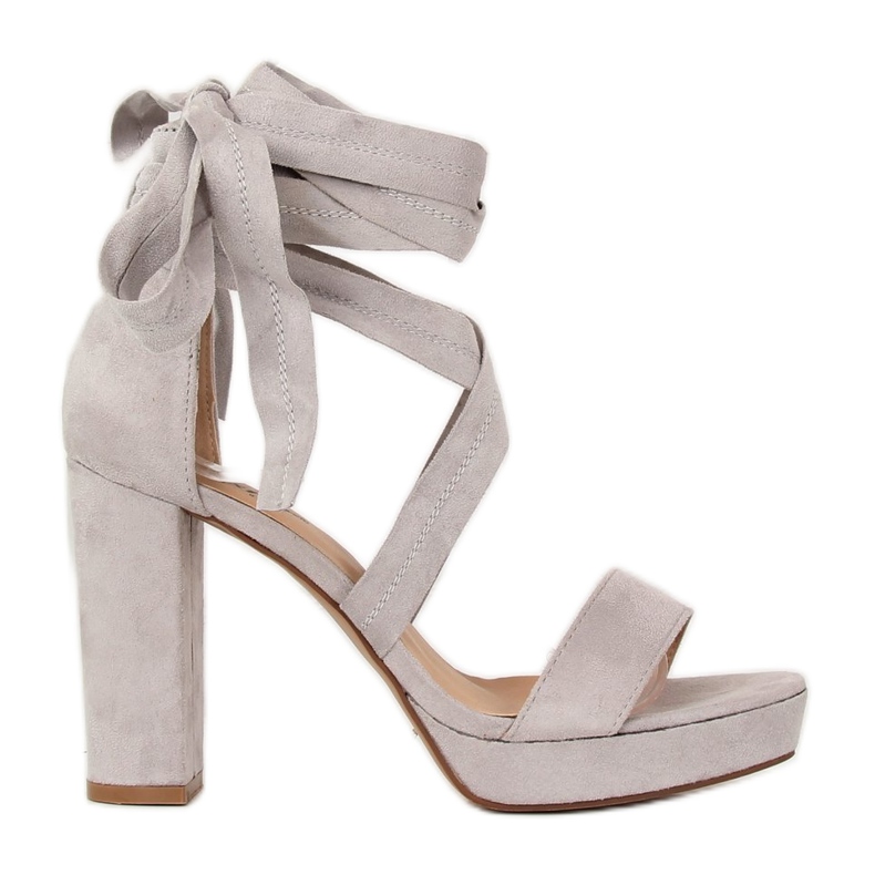 Harmaat sandaalit harmaalla alustalla NC805 Harmaa