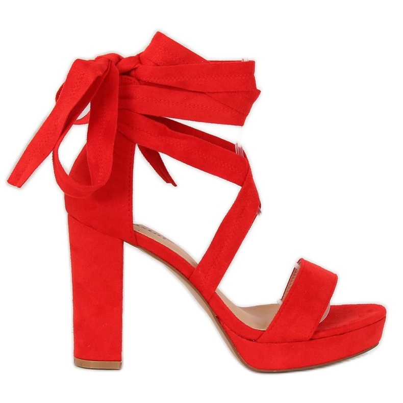 Punaiset sandaalit lavalla NC805 Red punainen