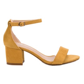 Ch. Creation Klassiset sandaalit baarissa keltainen