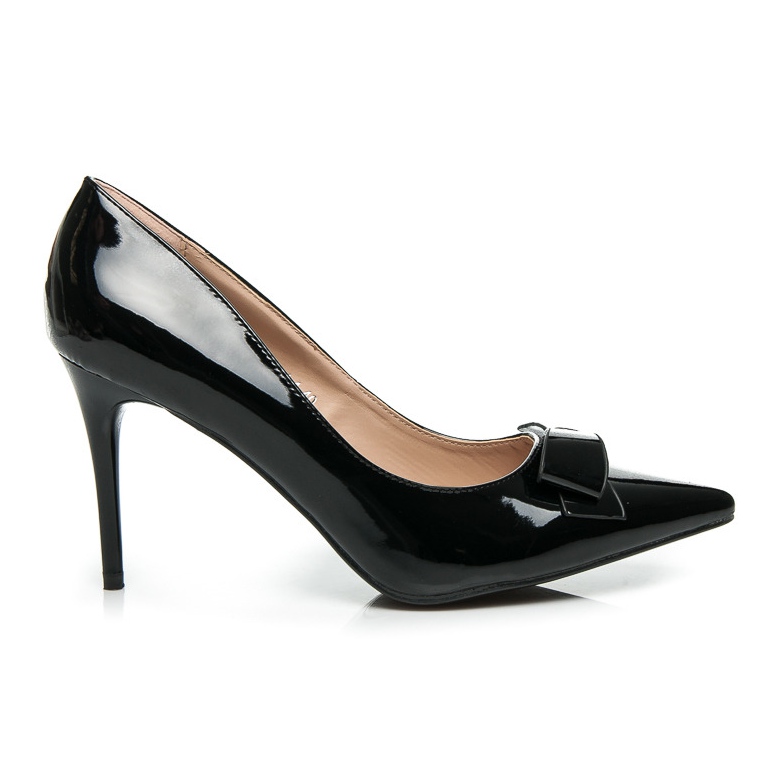 Always Pumput jousella musta