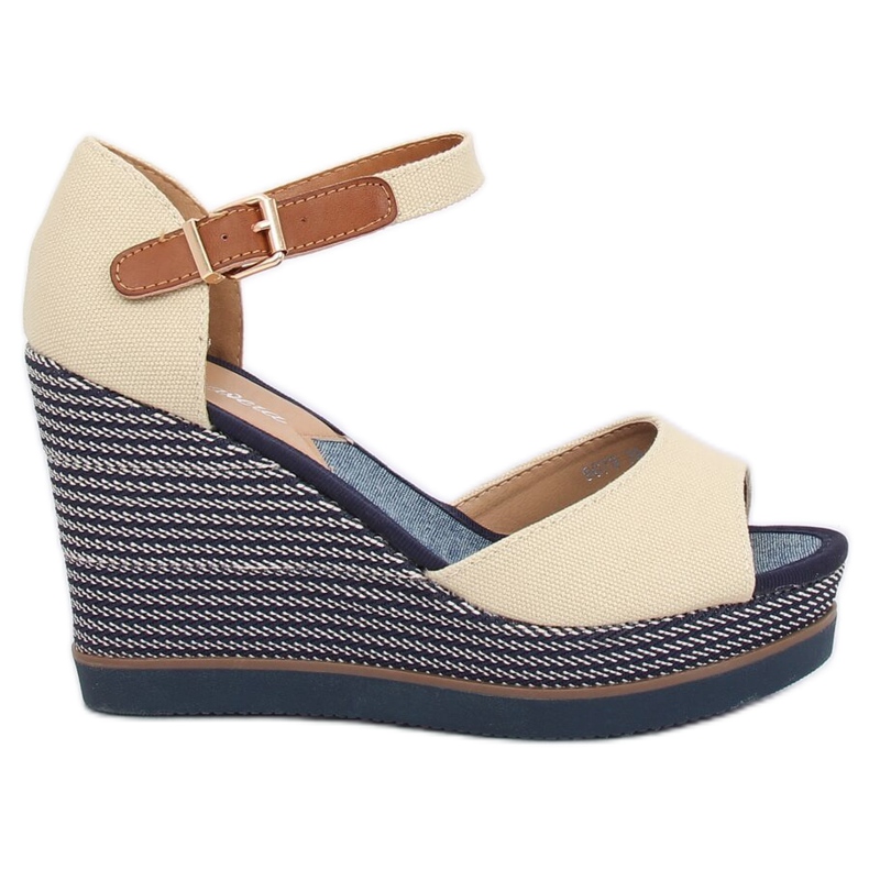 Beige sandaalit kiilakengissä 9079 Beige