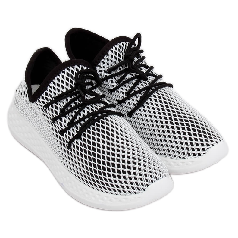 Musta 7760-Y Mustat urheilukengät