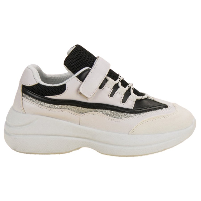 Muodikkaat valkoiset ja mustat lenkkarit valkoinen