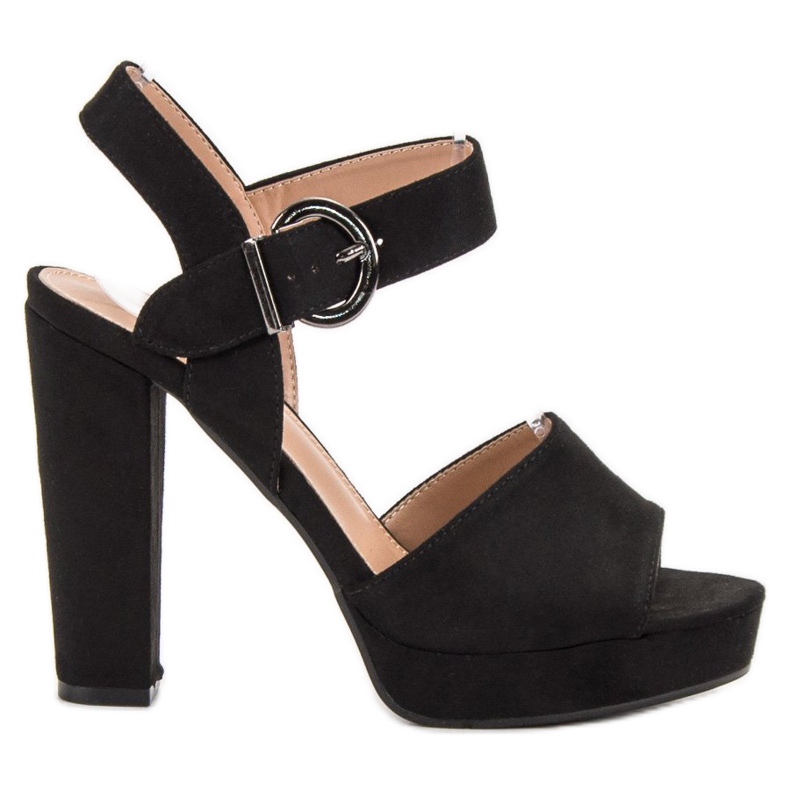 SHELOVET Mustat sandaalit alustalla