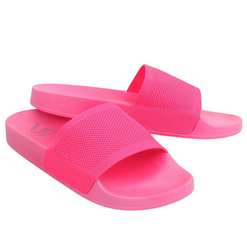 Tossut, joissa on neulottu vaaleanpunainen vyö PT-110 Fuchsia Tossut, joissa on neulottu vaaleanpunainen vyö PT-110 Fuchsia