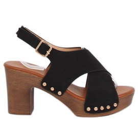 Sandaalit ala puukengät musta D-131 Musta