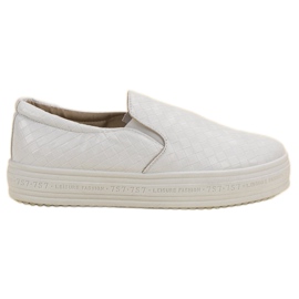 SHELOVET Valkoiset Slip-On lenkkarit valkoinen