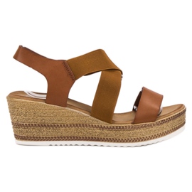 Flyfor Kevyt Slip-on sandaalit ruskea Flyfor Kevyt Slip-on sandaalit ruskea