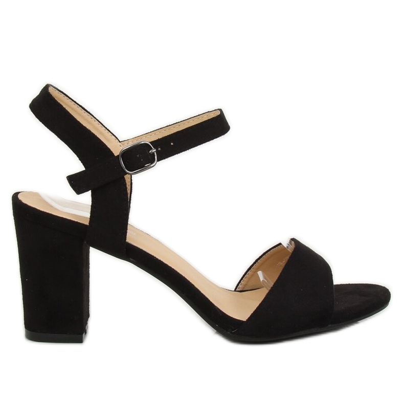 Musta FH-3M25 mustat sandaalit postissa