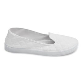 Slip On V30 Valkoiset lenkkarit valkoinen