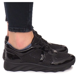 Urheilukengät B8890-3 Musta