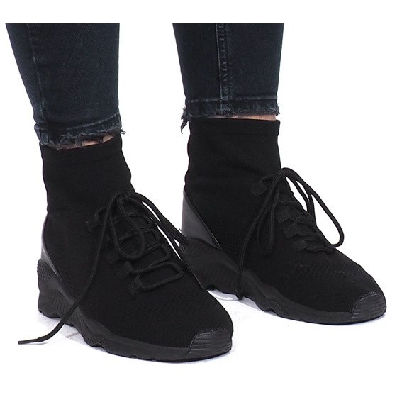 Mustat urheilukengät Marthe