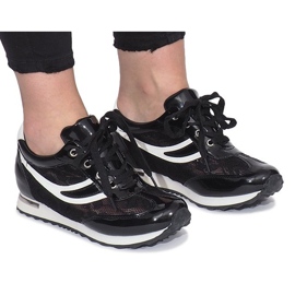 Mustat, avoimet Mont Blanc -lenkkarit