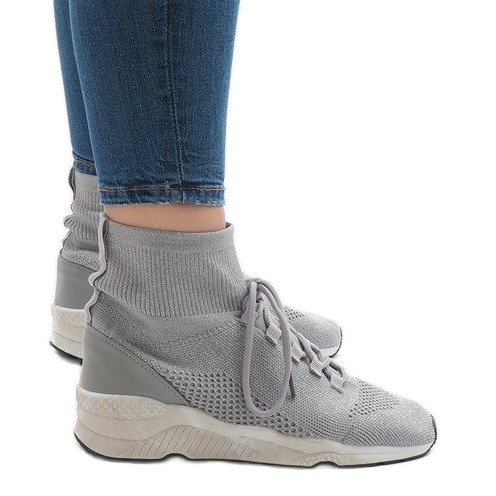 Harmaat urheilukengät 7S566