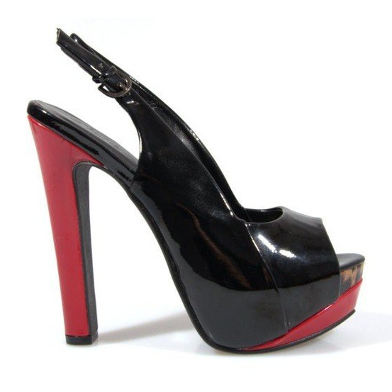 Avokkaat Sandaalit Platform A8030 Musta