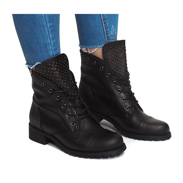 Ylelliset saappaat JH180-090 musta