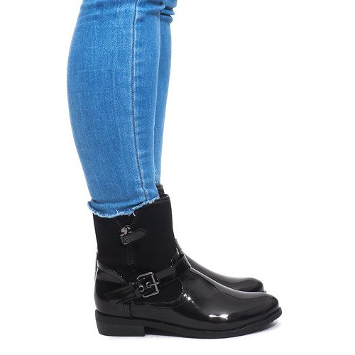 Lämmin saappaat XQ80 musta