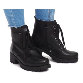 Trappers Glany HQ891 Musta