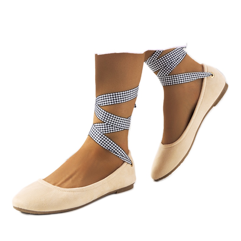 BM Beige ballerinat, joissa Acro -jousi