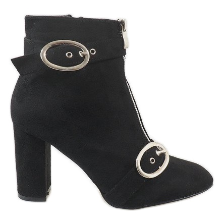 Mustat mokkanahkaiset nilkkurit F818 -pylväässä