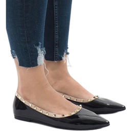 Mustat ballerinat nastoilla 127-16