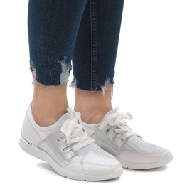 Muodikkaat valkoiset urheilukengät A281 valkoinen